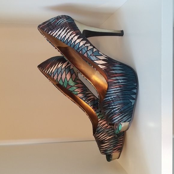 Nine West Open Toe Size 8.5 Heels - Picture 3 of 4